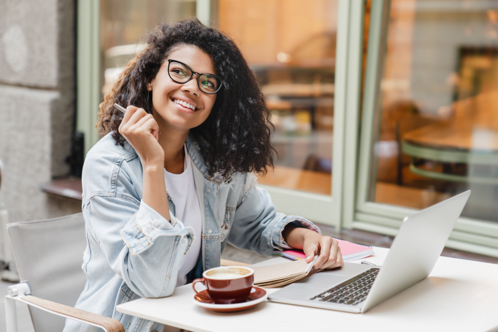 Plateformes de rédacteurs freelances en 2023 : une nouvelle ère pour les professionnels de l'écriture